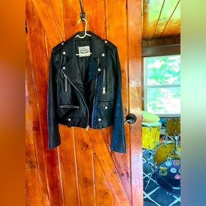 Like new! Levi double breasted classic leather jacket! Size S